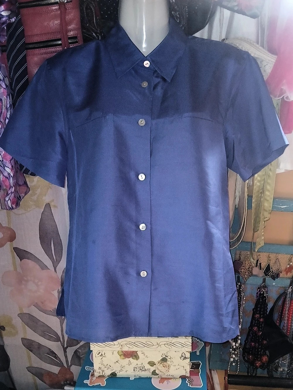 Harve Bernard Periwinkle Short Sleeve Button-Down Shirt Size 10